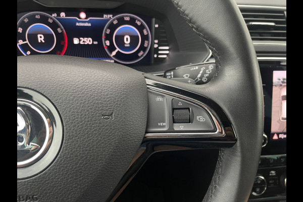 Škoda Superb Combi 1.5 TSI ACT Business Edition | Trekhaak | Camera | Alcantara | Memory | LED | Carplay | Climate