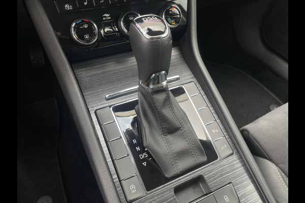 Škoda Superb Combi 1.5 TSI ACT Business Edition | Trekhaak | Camera | Alcantara | Memory | LED | Carplay | Climate