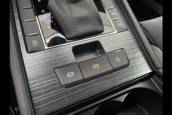 Škoda Superb Combi 1.5 TSI ACT Business Edition | Trekhaak | Camera | Alcantara | Memory | LED | Carplay | Climate