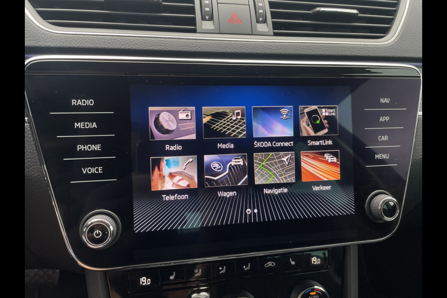 Škoda Superb Combi 1.5 TSI ACT Business Edition | Trekhaak | Camera | Alcantara | Memory | LED | Carplay | Climate