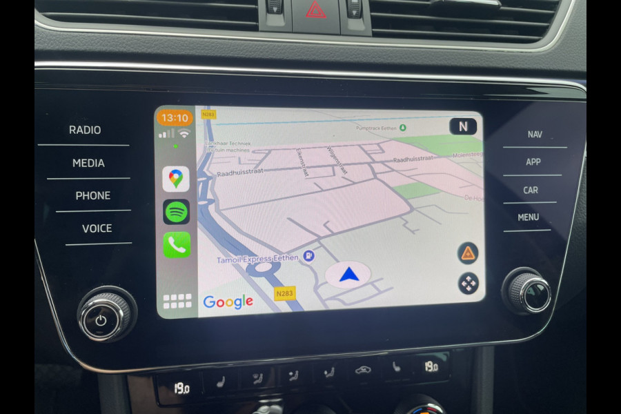 Škoda Superb Combi 1.5 TSI ACT Business Edition | Trekhaak | Camera | Alcantara | Memory | LED | Carplay | Climate