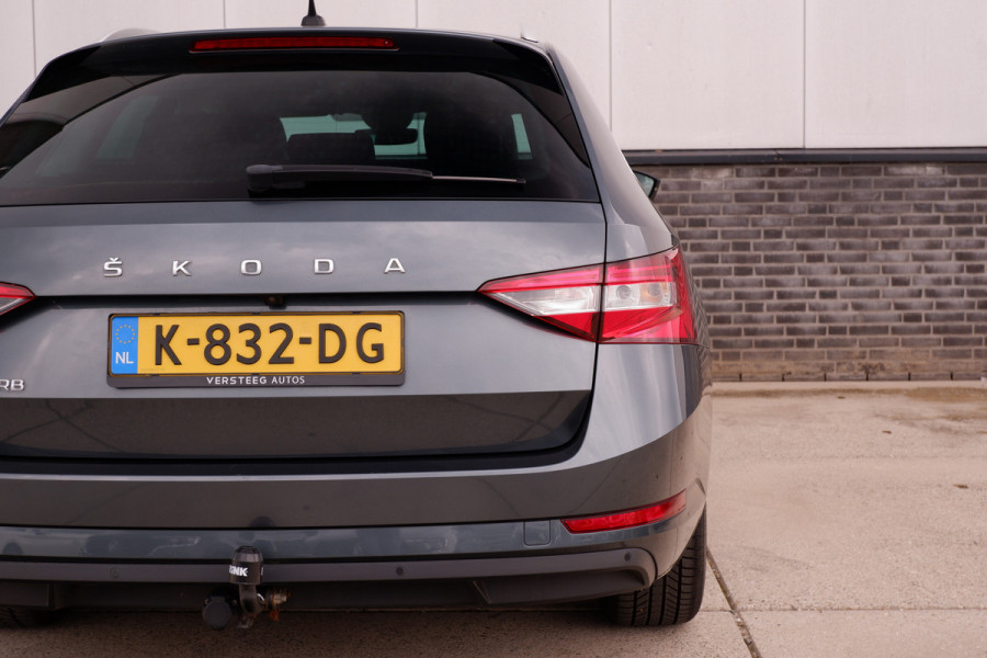 Škoda Superb Combi 1.5 TSI ACT Business Edition | Trekhaak | Camera | Alcantara | Memory | LED | Carplay | Climate