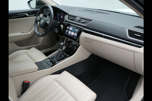 Škoda Superb 1.4 TSI iV Laurin & Klement Plug In Hybrid 218pk Dealer O.H PHEV | Panodak | Adaptive Cruise | Canton Audio | Lederen Sportstoelen Memory | Camera | Crystal LED | Apple Carplay | Lane Assist | Stoelverwarming | Navigatie | DAB |