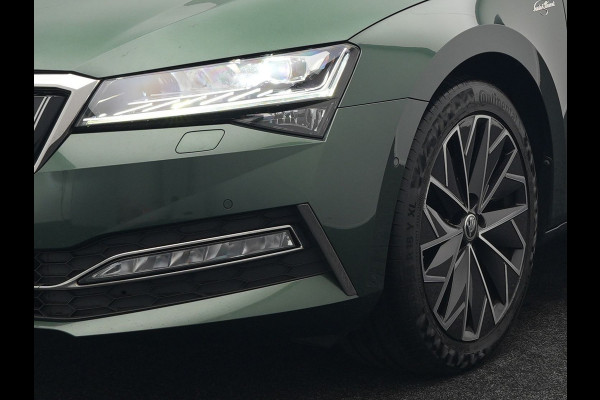 Škoda Superb 1.4 TSI iV Laurin & Klement Plug In Hybrid 218pk Dealer O.H PHEV | Panodak | Adaptive Cruise | Canton Audio | Lederen Sportstoelen Memory | Camera | Crystal LED | Apple Carplay | Lane Assist | Stoelverwarming | Navigatie | DAB |