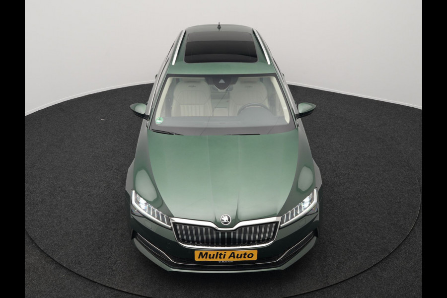 Škoda Superb 1.4 TSI iV Laurin & Klement Plug In Hybrid 218pk Dealer O.H PHEV | Panodak | Adaptive Cruise | Canton Audio | Lederen Sportstoelen Memory | Camera | Crystal LED | Apple Carplay | Lane Assist | Stoelverwarming | Navigatie | DAB |