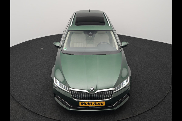 Škoda Superb 1.4 TSI iV Laurin & Klement Plug In Hybrid 218pk Dealer O.H PHEV | Panodak | Adaptive Cruise | Canton Audio | Lederen Sportstoelen Memory | Camera | Crystal LED | Apple Carplay | Lane Assist | Stoelverwarming | Navigatie | DAB |