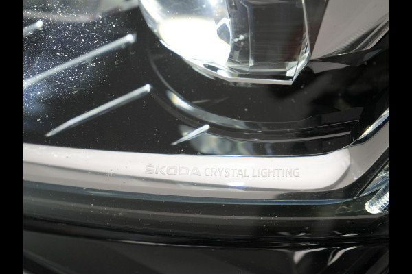 Škoda Superb 1.4 TSI iV Laurin & Klement Plug In Hybrid 218pk Dealer O.H PHEV | Panodak | Adaptive Cruise | Canton Audio | Lederen Sportstoelen Memory | Camera | Crystal LED | Apple Carplay | Lane Assist | Stoelverwarming | Navigatie | DAB |