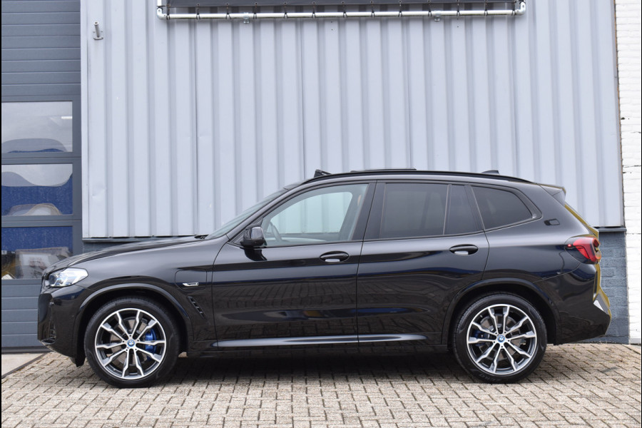 BMW X3 xDrive30e M-Sport 292 Pk M-Stoel Pano HUD Shadow Line Navi Camera Laser 20 Inch