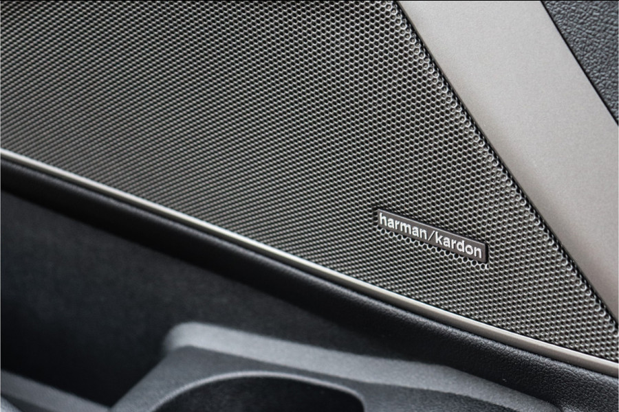 BMW M3 Competition X-drive **Carbon/ACC/HUD/CS grill/Laser**