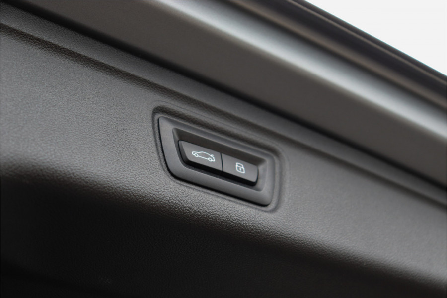 BMW M3 Competition X-drive **Carbon/ACC/HUD/CS grill/Laser**