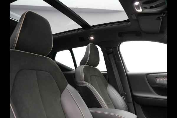 Volvo XC40 T4 Recharge R-Design Plug In hybrid 211pk Dealer O.H PHEV | Panodak | Leder Alcantara Sportstoelen Memory & Verwarmd | Camera | Cruise Control | Apple Carplay | DAB | Virtual |