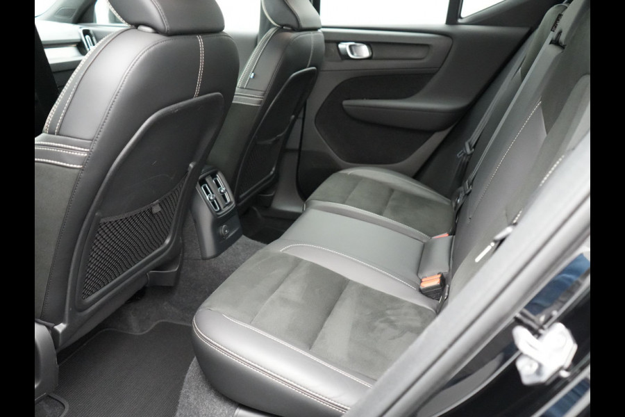 Volvo XC40 T4 Recharge R-Design Plug In hybrid 211pk Dealer O.H PHEV | Panodak | Leder Alcantara Sportstoelen Memory & Verwarmd | Camera | Cruise Control | Apple Carplay | DAB | Virtual |