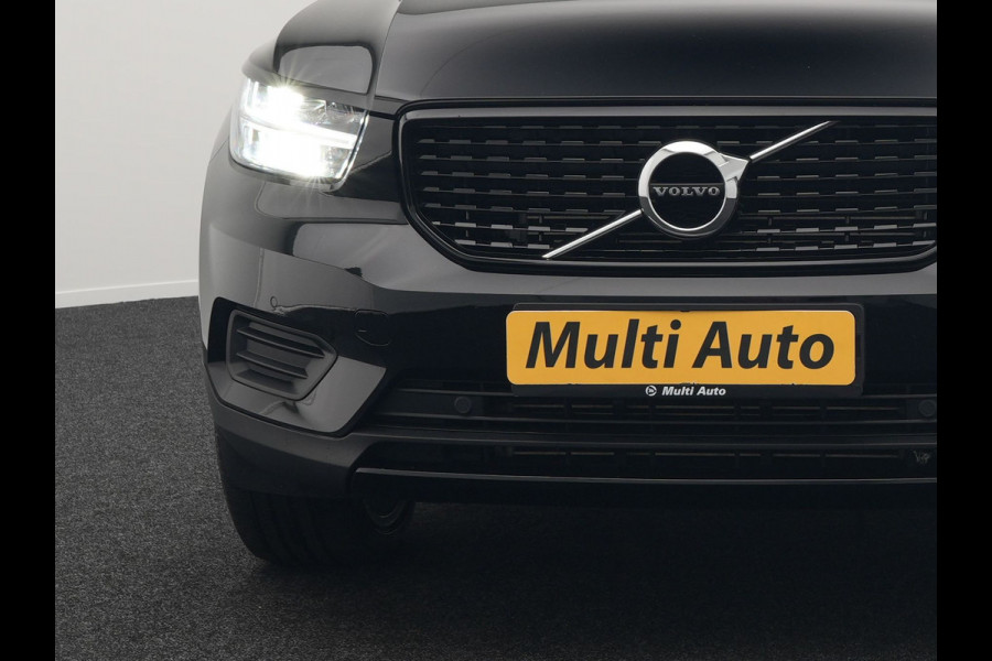 Volvo XC40 T4 Recharge R-Design Plug In hybrid 211pk Dealer O.H PHEV | Panodak | Leder Alcantara Sportstoelen Memory & Verwarmd | Camera | Cruise Control | Apple Carplay | DAB | Virtual |