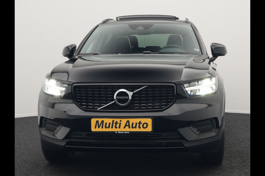 Volvo XC40 T4 Recharge R-Design Plug In hybrid 211pk Dealer O.H PHEV | Panodak | Leder Alcantara Sportstoelen Memory & Verwarmd | Camera | Cruise Control | Apple Carplay | DAB | Virtual |