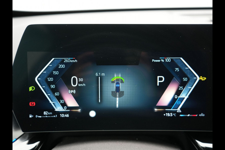 BMW X1 sDrive18i M-Sport Automaat 136pk Dealer O.H. | Trekhaak af Fabriek | Alcantara Sportstoelen Memory & Verwarmd | Camera | Cruise Control | Blis | Park Assist | Apple Carplay | Navigatie | Sfeerverlichting |