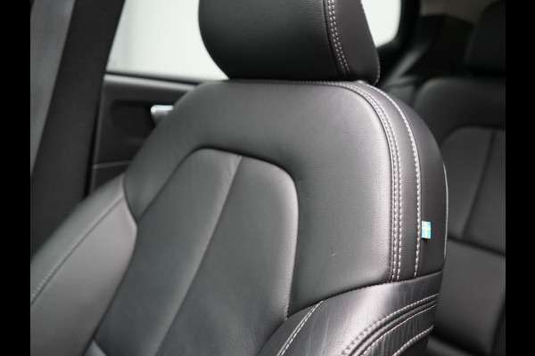 Volvo XC40 T4 Recharge Inscription Plug In Hybrid 211pk Dealer O.H PHEV | Panodak | Lederen Sportstoelen Memory | Adaptive Cruise | 360 Camera | 21"L.M | Harman Kardon | Keyless |