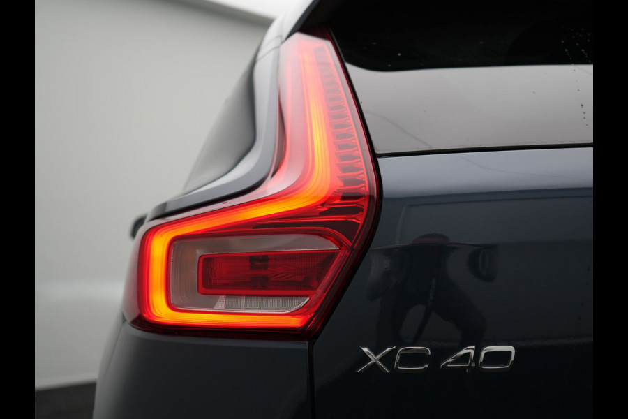 Volvo XC40 T4 Recharge Inscription Plug In Hybrid 211PK PHEV | Panodak | Adaptive Cruise | Lederen bekleding | Harman Kardon | Apple Carplay | DAB