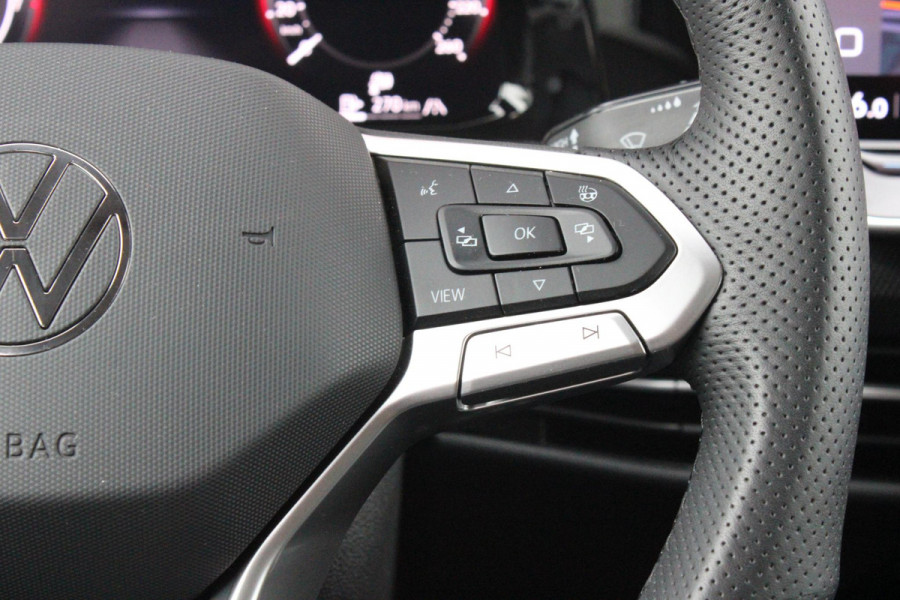 Volkswagen Golf 1.5 eTSI 150PK AUTOMAAT R-LINE EDITION 8.5! | NIEUW MODEL! | PANORAMISCH SCHUIF/KANTEL DAK | LICHTMETALEN VELGEN 18" "YORK" | 360˚ CAMERA | 3-ZONE AIRCONDITIONING INCL. AIRCARE | RIJASSISTENT PAKKET O.A. ADAPTIVE CRUISE CONTROL, LANE ASSIST, DODEHOEK DETECTIE | NAVIGATIE | HEAD UP DISPLAY | STOEL/STUUR VERWARMING | DESIGN PAKKET BLACK STYLE MET LED MATRIX KOPLAMPEN |