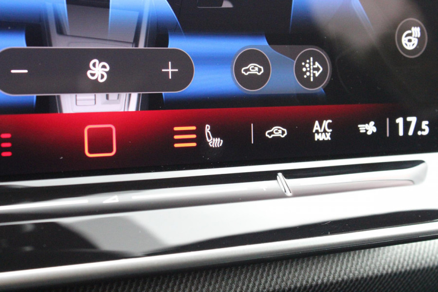 Volkswagen Golf 1.5 eTSI 150PK AUTOMAAT R-LINE EDITION 8.5! | NIEUW MODEL! | PANORAMISCH SCHUIF/KANTEL DAK | LICHTMETALEN VELGEN 18" "YORK" | 360˚ CAMERA | 3-ZONE AIRCONDITIONING INCL. AIRCARE | RIJASSISTENT PAKKET O.A. ADAPTIVE CRUISE CONTROL, LANE ASSIST, DODEHOEK DETECTIE | NAVIGATIE | HEAD UP DISPLAY | STOEL/STUUR VERWARMING | DESIGN PAKKET BLACK STYLE MET LED MATRIX KOPLAMPEN |