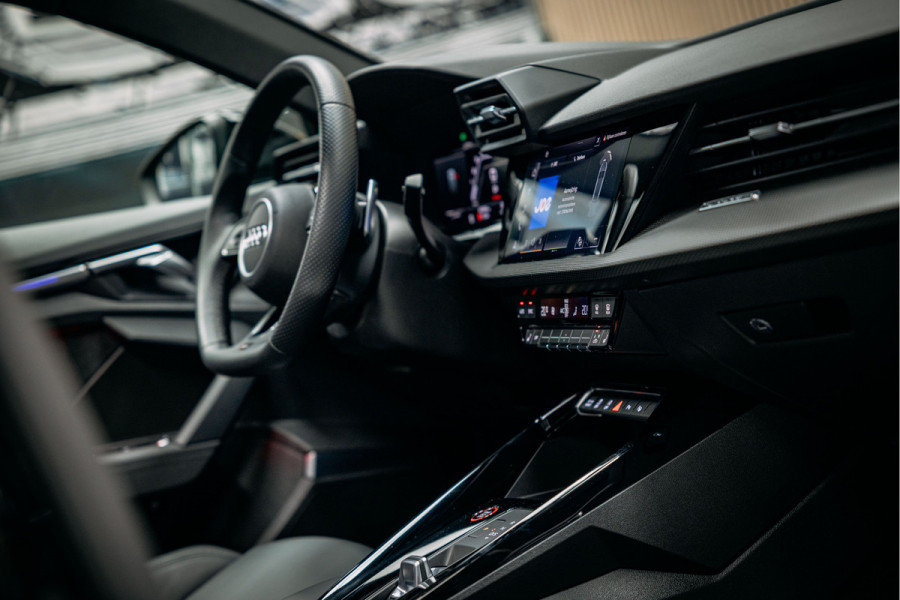 Audi A3 Sportback 2.5 TFSI RS 3 quattro | Miltek uitlaat | Pano | Verlengde garantie | B/O Soundsystem | Stoelverwarming |