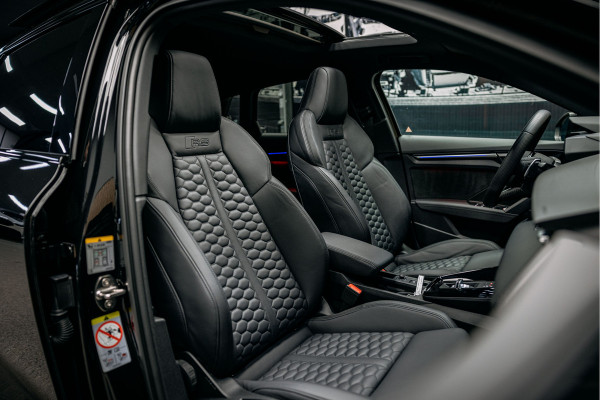 Audi A3 Sportback 2.5 TFSI RS 3 quattro | Miltek uitlaat | Pano | Verlengde garantie | B/O Soundsystem | Stoelverwarming |