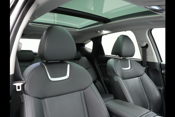 Hyundai Tucson 1.6 T-GDI Premium 4WD Plug In Hybrid 265pk Dealer O.H. PHEV | Panodak | Trekhaak Afneembaar | Adaptive Cruise | Lederen Sportstoelen Memory & Ventilatie | Krell Audio | Stoel & Stuurverwarming | Navigatie | Apple Carplay | Camera | Virtual |