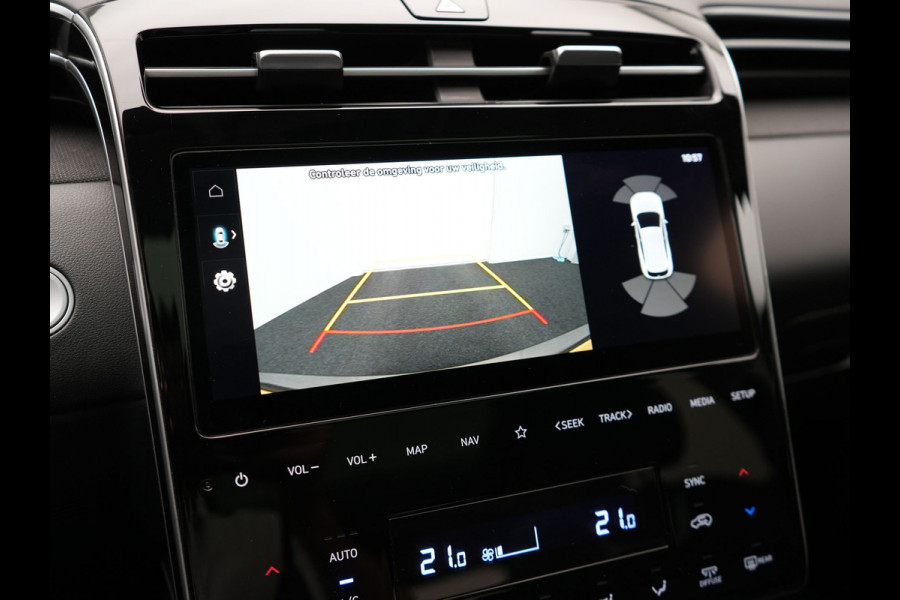 Hyundai Tucson 1.6 T-GDI Premium 4WD Plug In Hybrid 265pk Dealer O.H. PHEV | Panodak | Trekhaak Afneembaar | Adaptive Cruise | Lederen Sportstoelen Memory & Ventilatie | Krell Audio | Stoel & Stuurverwarming | Navigatie | Apple Carplay | Camera | Virtual |
