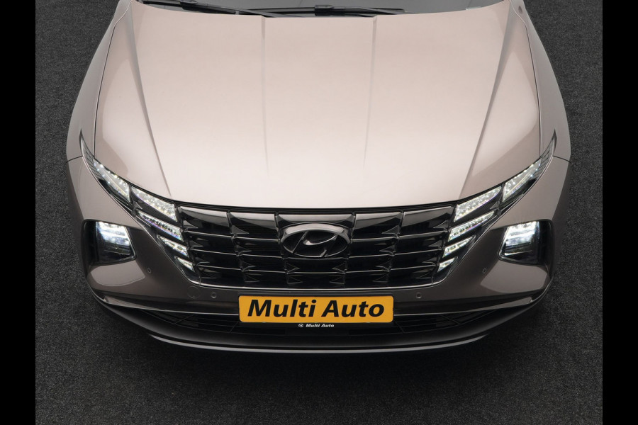 Hyundai Tucson 1.6 T-GDI Premium 4WD Plug In Hybrid 265pk Dealer O.H. PHEV | Panodak | Trekhaak Afneembaar | Adaptive Cruise | Lederen Sportstoelen Memory & Ventilatie | Krell Audio | Stoel & Stuurverwarming | Navigatie | Apple Carplay | Camera | Virtual |