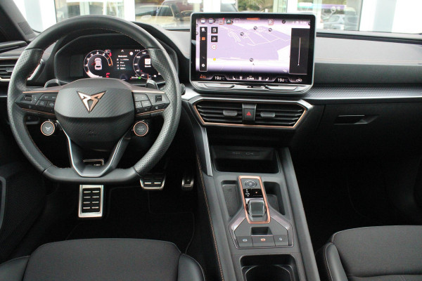 CUPRA Leon 1.5 eTSI 150PK BUSINESS EDITION | NIEUW MODEL! | LED MATRIX KOPLAMPEN | DRAADLOZE APPLE CARPLAY/ANDROID AUTO | NAVIGATIE | ACHTERUITRIJ CAMERA | 18" LICHTMETALEN VELGEN "GARBI" | DRAADLOZE TELEFOONLADER | STOEL/STUUR VERWARMING |  12,9" INFORTAINMENT SYSTEM | ZWARTE HEMELBEKLEDING | E-SOUND GELUIDSSIMULATOR | CLIMATE CONTROL VOOR EN ACHTERIN | SPORT STOELEN | SFEER VERLICHTING | DYNAMISCHE VERLICHTING | ADAPTIVE CRUISE CONTROL | KEYLESS ENTRY/START |