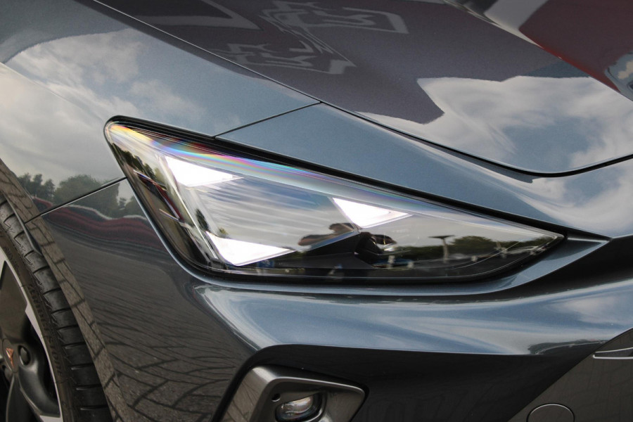 CUPRA Leon 1.5 eTSI 150PK BUSINESS EDITION | NIEUW MODEL! | LED MATRIX KOPLAMPEN | DRAADLOZE APPLE CARPLAY/ANDROID AUTO | NAVIGATIE | ACHTERUITRIJ CAMERA | 18" LICHTMETALEN VELGEN "GARBI" | DRAADLOZE TELEFOONLADER | STOEL/STUUR VERWARMING |  12,9" INFORTAINMENT SYSTEM | ZWARTE HEMELBEKLEDING | E-SOUND GELUIDSSIMULATOR | CLIMATE CONTROL VOOR EN ACHTERIN | SPORT STOELEN | SFEER VERLICHTING | DYNAMISCHE VERLICHTING | ADAPTIVE CRUISE CONTROL | KEYLESS ENTRY/START |
