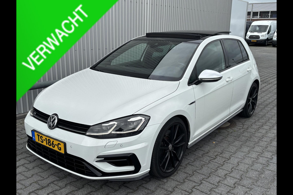 Volkswagen Golf 7.5 R 4Motion 2.0 TSI*AKRAPROVIC*DSG*PANO*CAM*ACC Volkswagen Golf 7.5 R 4Motion 2.0 TSI*AKRAPROVIC*DSG*PANO*CAM*ACC