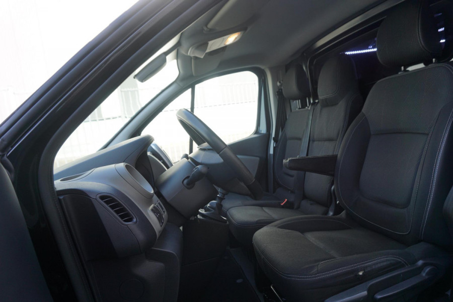 Renault Trafic 1.6 dCi 120PK Euro6 T29 L1H1 Luxe/Metallic/ Trekhaak/3Pers./Nette bus!!