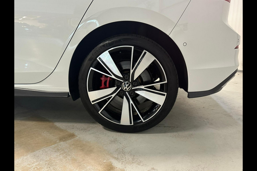 Volkswagen Golf 1.4 eHybrid GTE | PANO | HUD | ACC | IQ LIGHTS