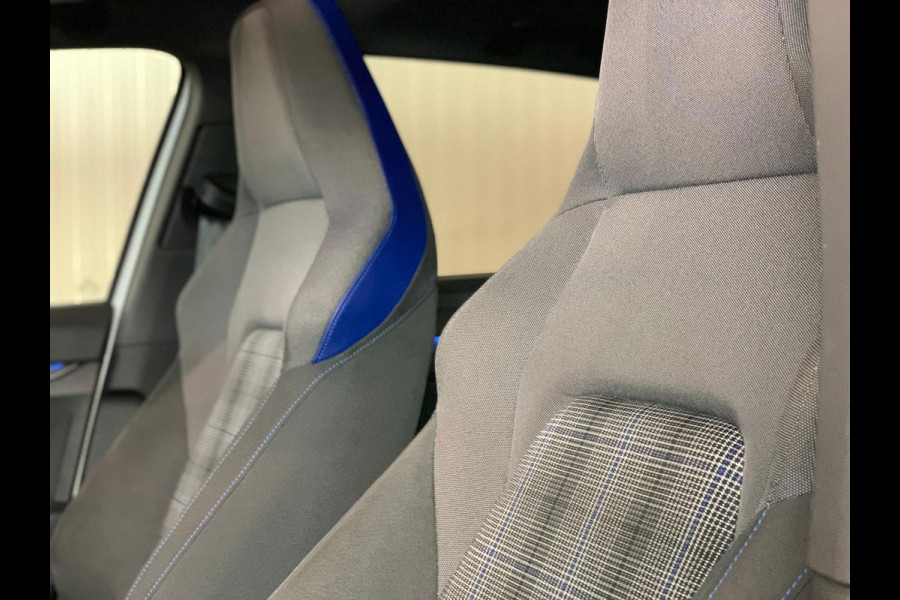 Volkswagen Golf 1.4 eHybrid GTE | PANO | HUD | ACC | IQ LIGHTS
