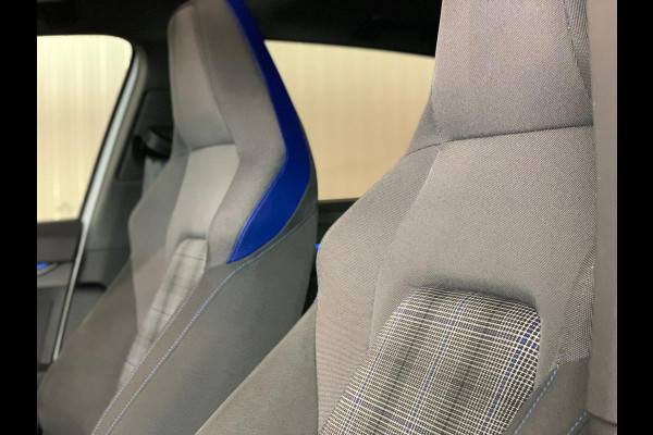 Volkswagen Golf 1.4 eHybrid GTE | PANO | HUD | ACC | IQ LIGHTS