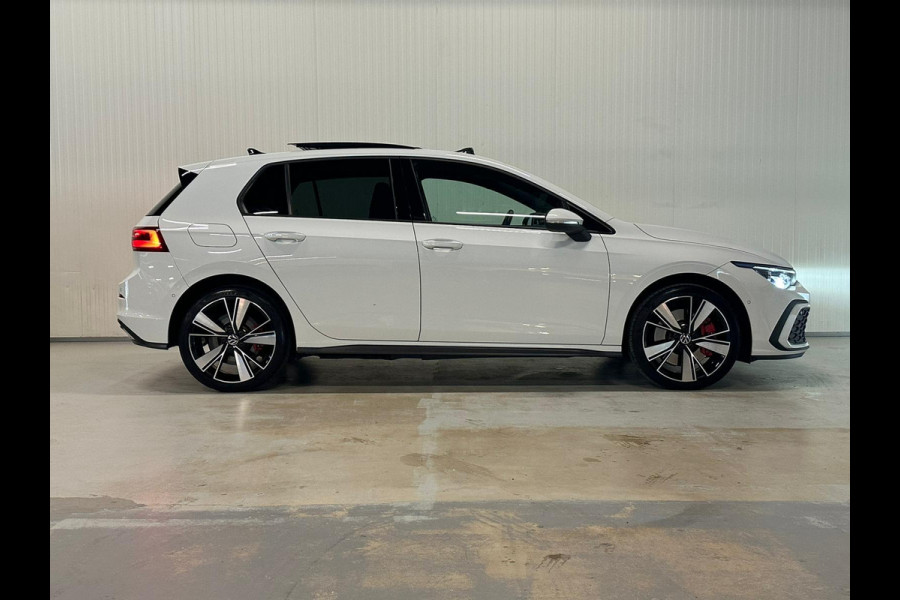 Volkswagen Golf 1.4 eHybrid GTE | PANO | HUD | ACC | IQ LIGHTS