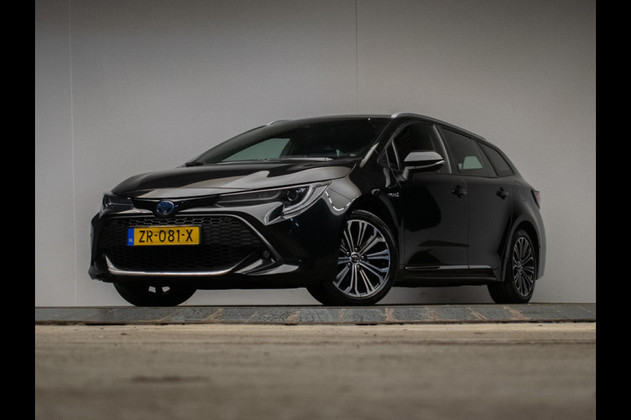 Toyota Corolla Touring Sports 1.8 Hybrid Style (APPLE CARPLAY,HEAD-UP,NAVI,LED,XENON,STOELVERWARMING,CAMERA,SPORTSTOELEN,PDC)