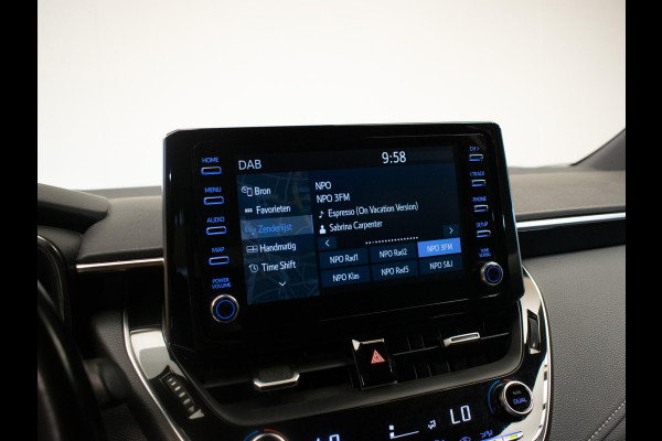 Toyota Corolla Touring Sports 1.8 Hybrid Style (APPLE CARPLAY,HEAD-UP,NAVI,LED,XENON,STOELVERWARMING,CAMERA,SPORTSTOELEN,PDC)