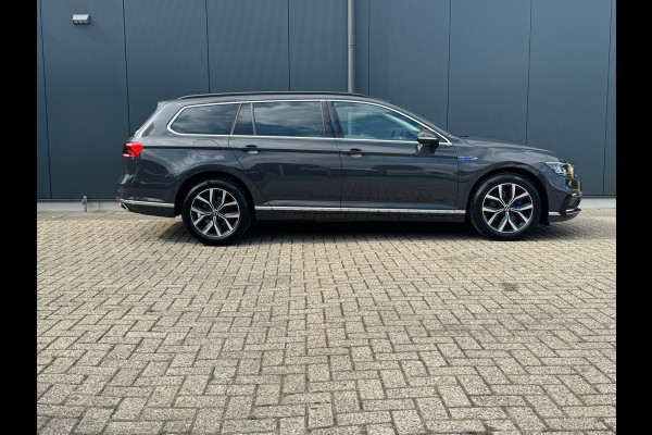 Volkswagen Passat Variant * Sideassistent *