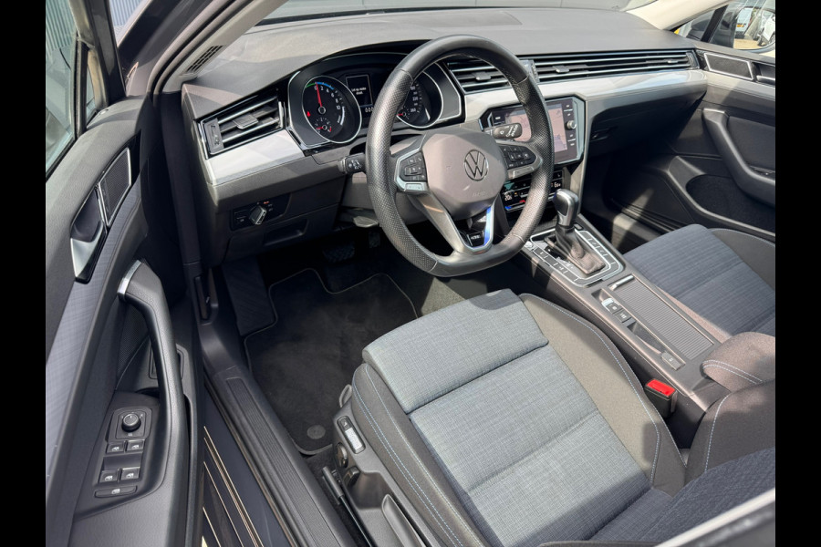Volkswagen Passat Variant * Sideassistent *