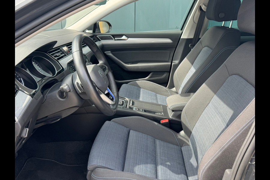 Volkswagen Passat Variant * Sideassistent *
