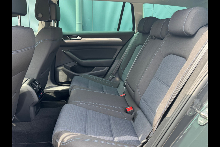 Volkswagen Passat Variant * Sideassistent *
