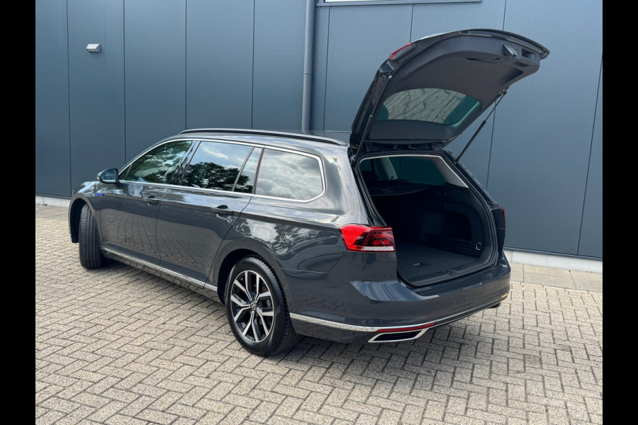 Volkswagen Passat Variant * Sideassistent *