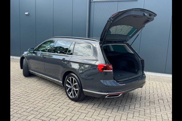Volkswagen Passat Variant * Sideassistent *