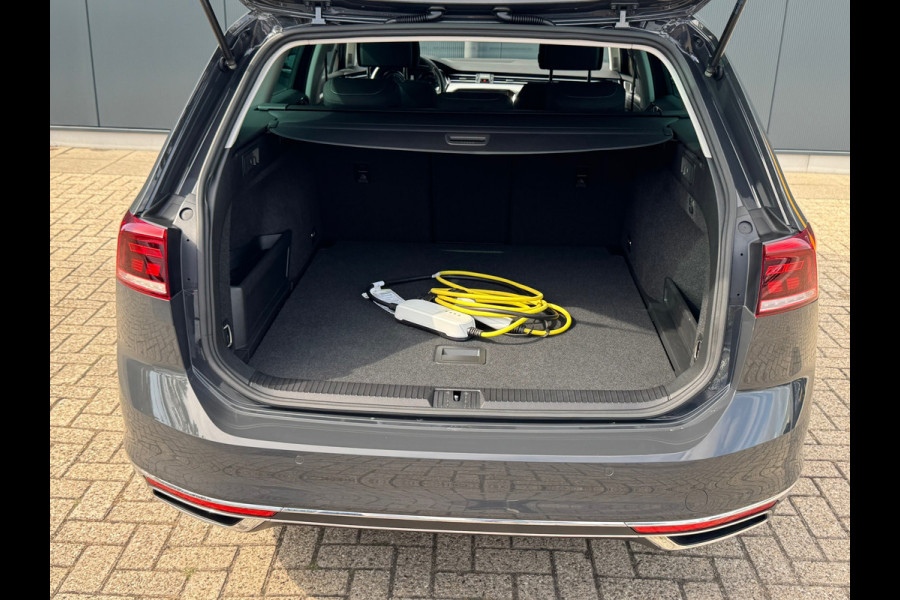 Volkswagen Passat Variant * Sideassistent *