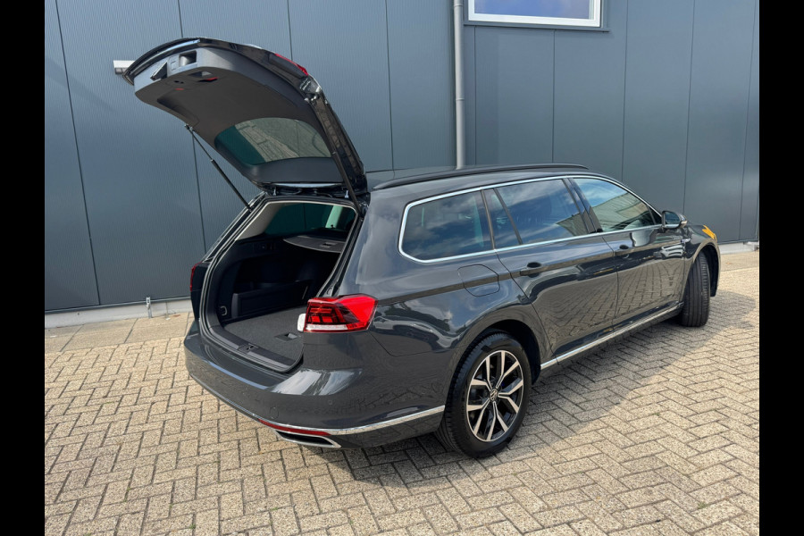 Volkswagen Passat Variant * Sideassistent *