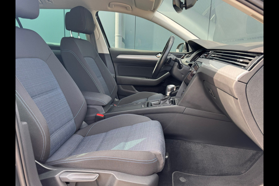 Volkswagen Passat Variant * Sideassistent *