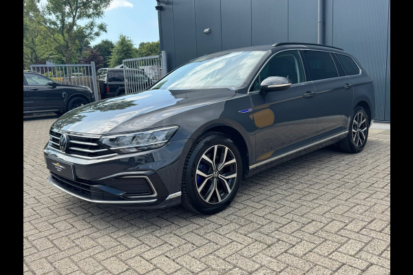 Volkswagen Passat Variant * Sideassistent *