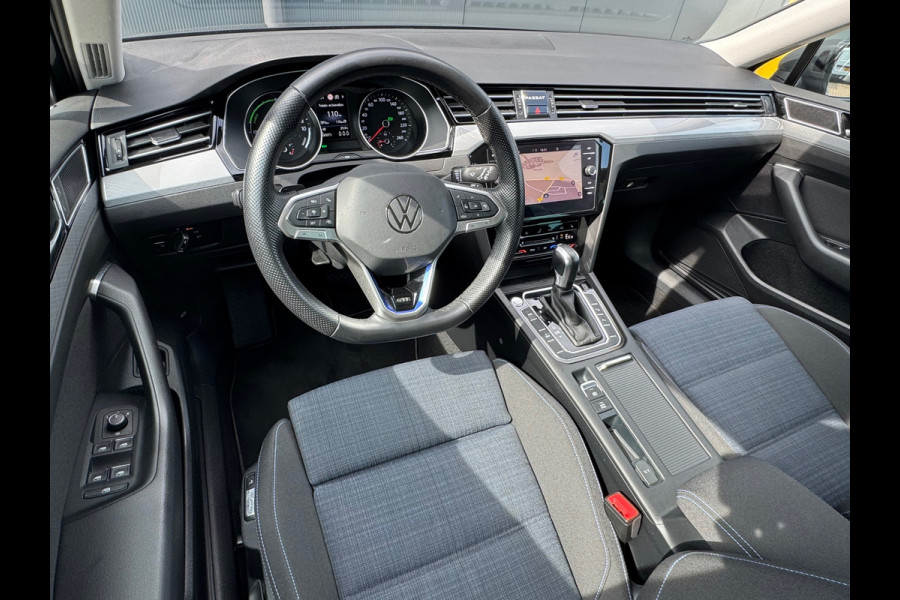 Volkswagen Passat Variant * Sideassistent *