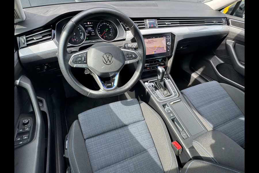 Volkswagen Passat Variant * Sideassistent *